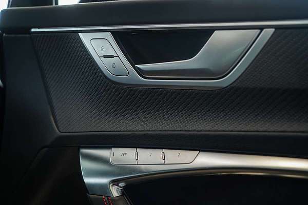 2024 Audi RS6 Performance C8