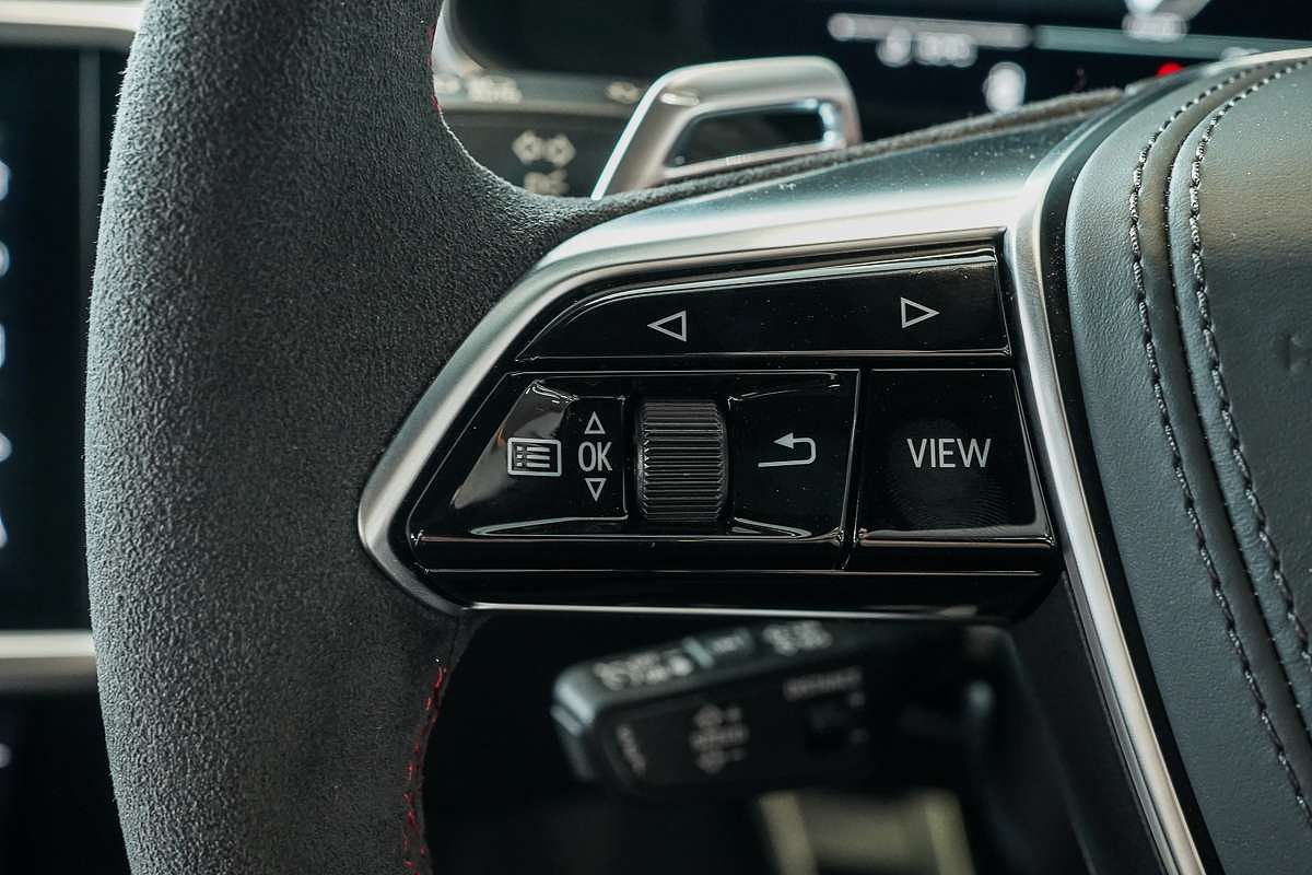 2024 Audi RS6 Performance C8