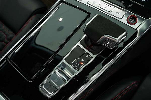 2024 Audi RS6 Performance C8