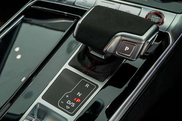 2024 Audi RS6 Performance C8