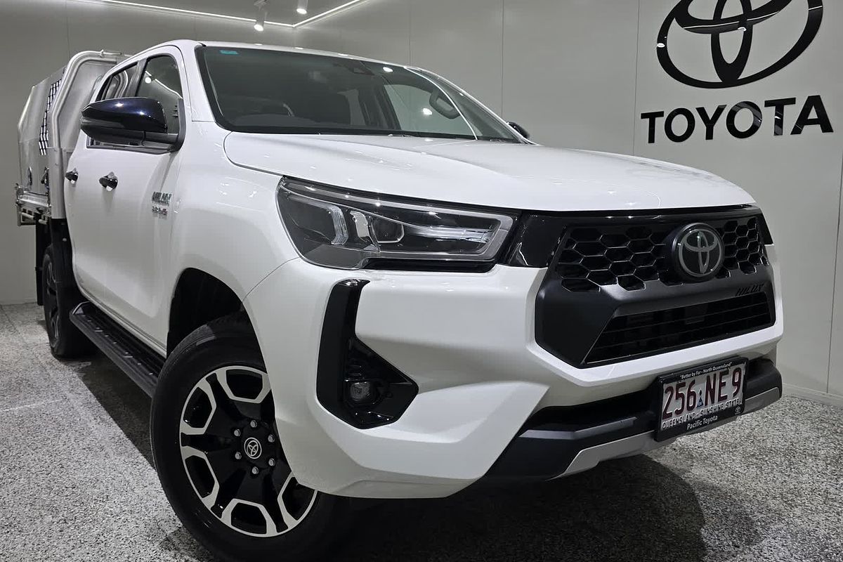 2025 Toyota Hilux SR5 48V GUN126R 4X4