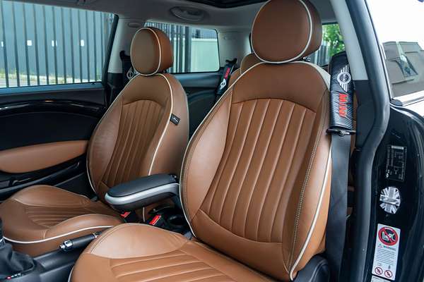 2010 MINI Hatch Cooper D Mayfair R56