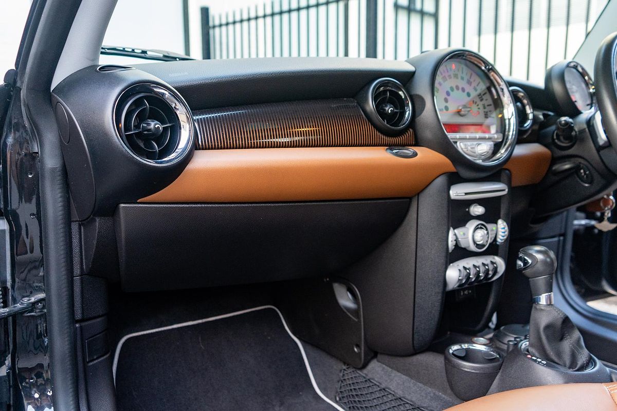 2010 MINI Hatch Cooper D Mayfair R56