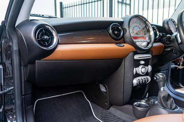 2010 MINI Hatch Cooper D Mayfair R56