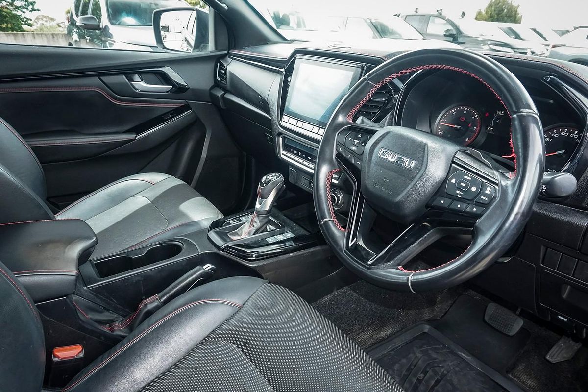 2022 Isuzu D-MAX X-TERRAIN 4X4