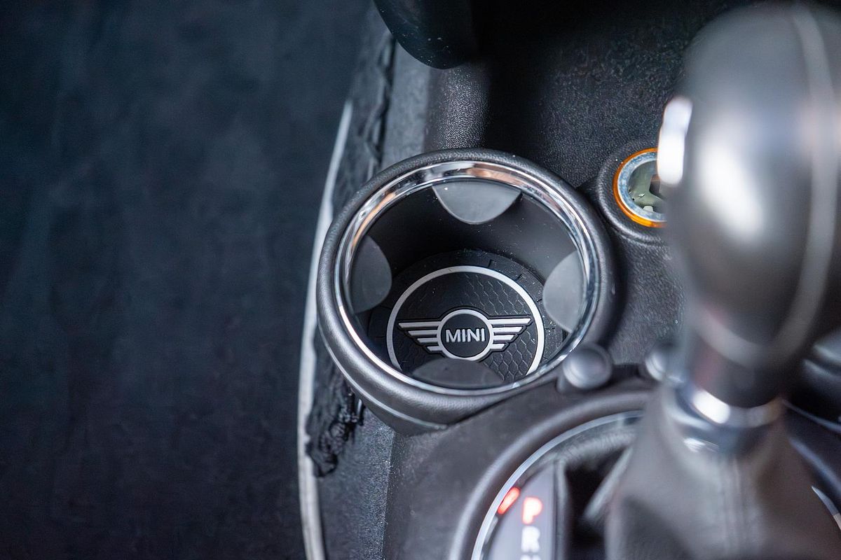 2010 MINI Hatch Cooper D Mayfair R56