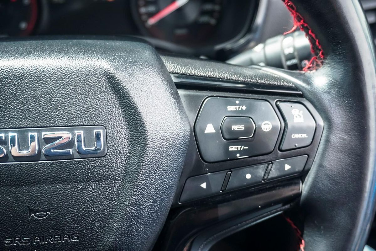 2022 Isuzu D-MAX X-TERRAIN 4X4