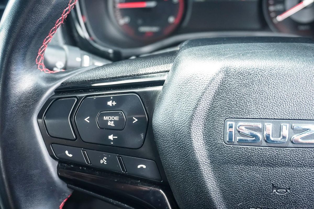 2022 Isuzu D-MAX X-TERRAIN 4X4