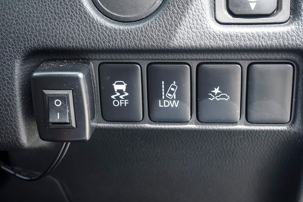 2019 Mitsubishi Triton GLX+ MR 4X4