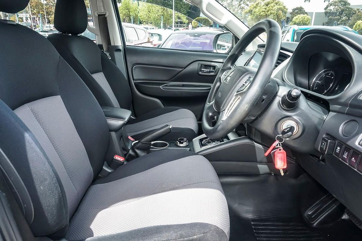 2019 Mitsubishi Triton GLX+ MR 4X4