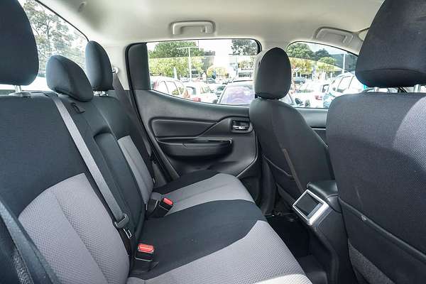 2019 Mitsubishi Triton GLX+ MR 4X4