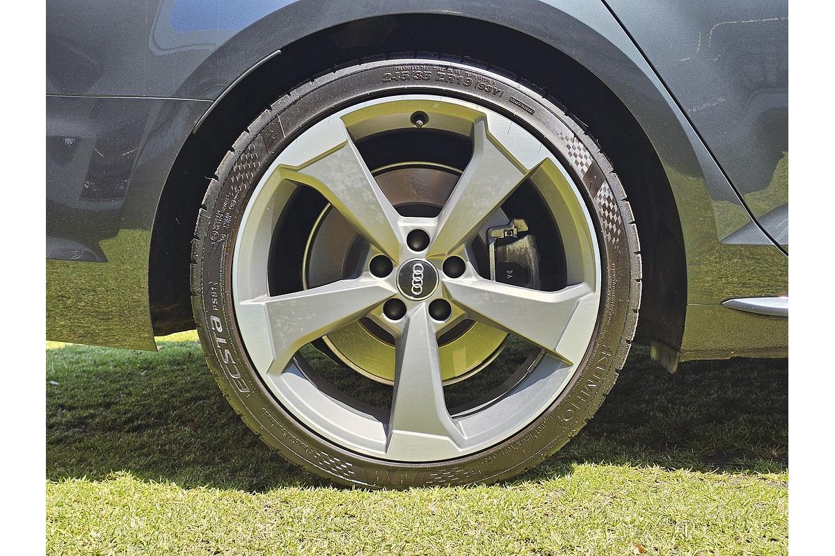 2019 Audi A4 45 TFSI S line B9