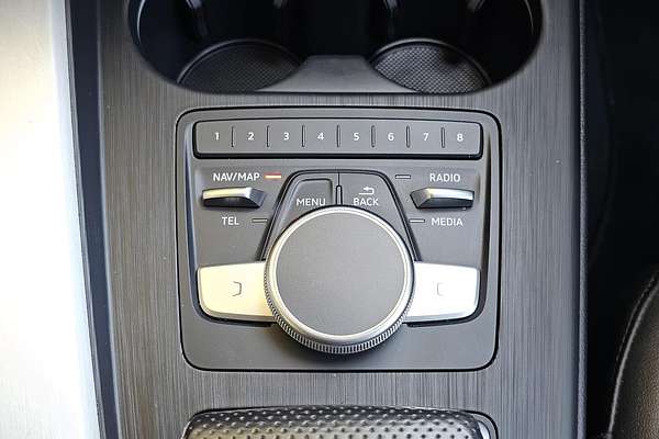 2019 Audi A4 45 TFSI S line B9