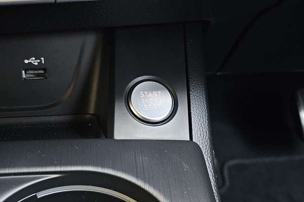 2019 Audi A4 45 TFSI S line B9