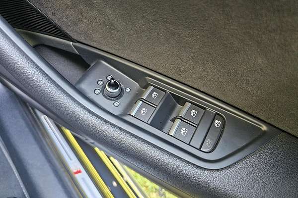 2019 Audi A4 45 TFSI S line B9