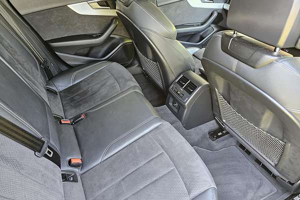 2019 Audi A4 45 TFSI S line B9