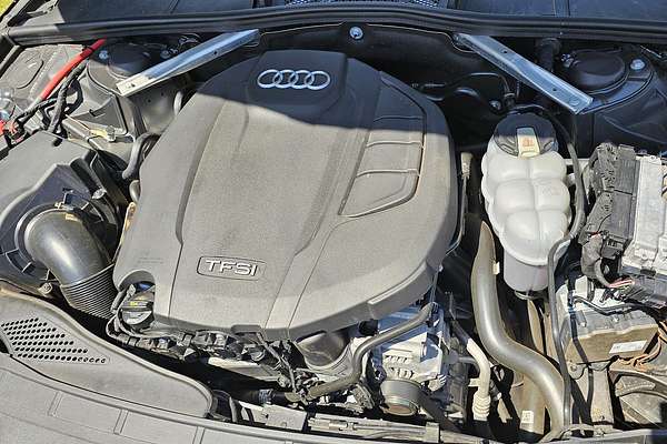 2019 Audi A4 45 TFSI S line B9