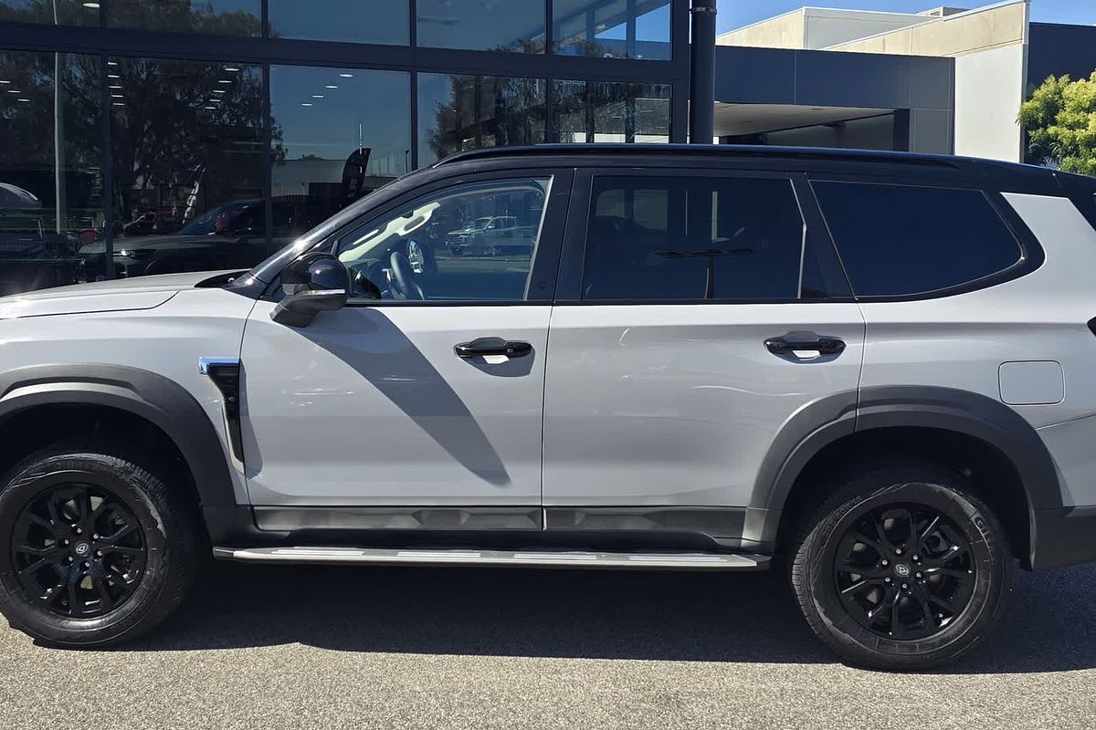 2025 LDV D90 Executive SV9A