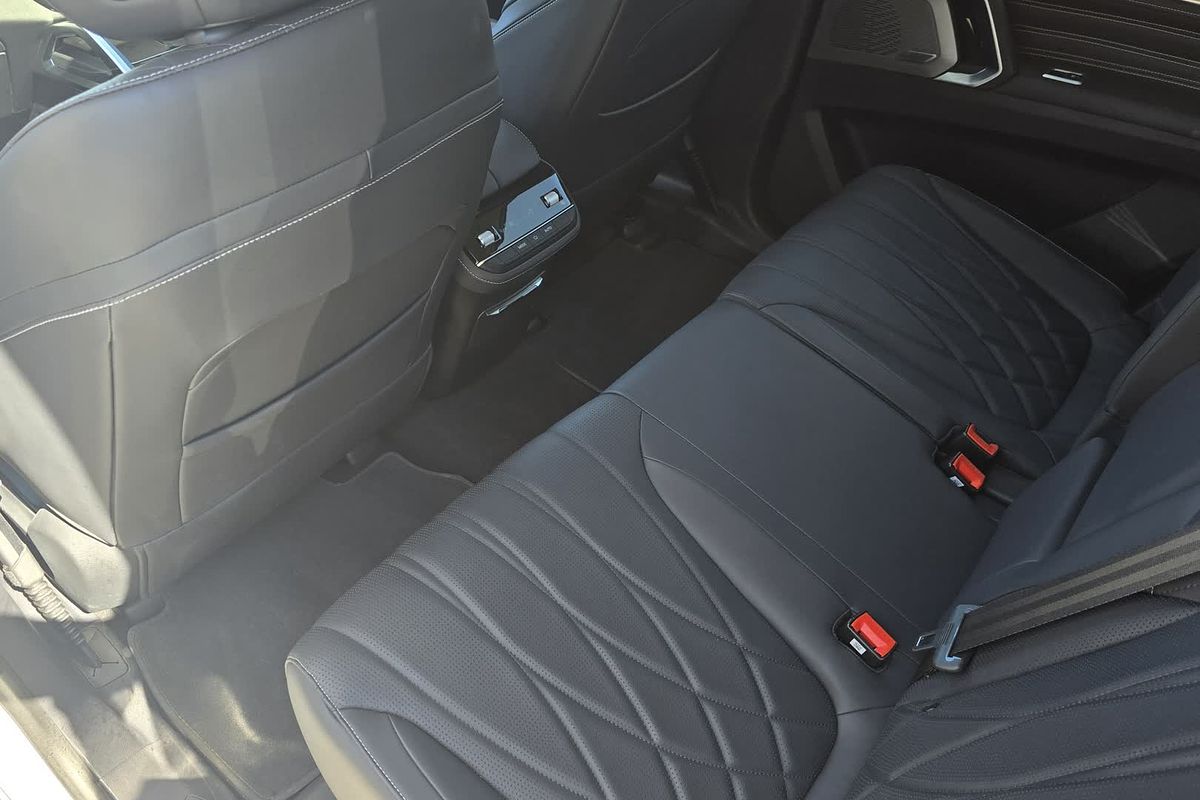 2025 LDV D90 Executive SV9A