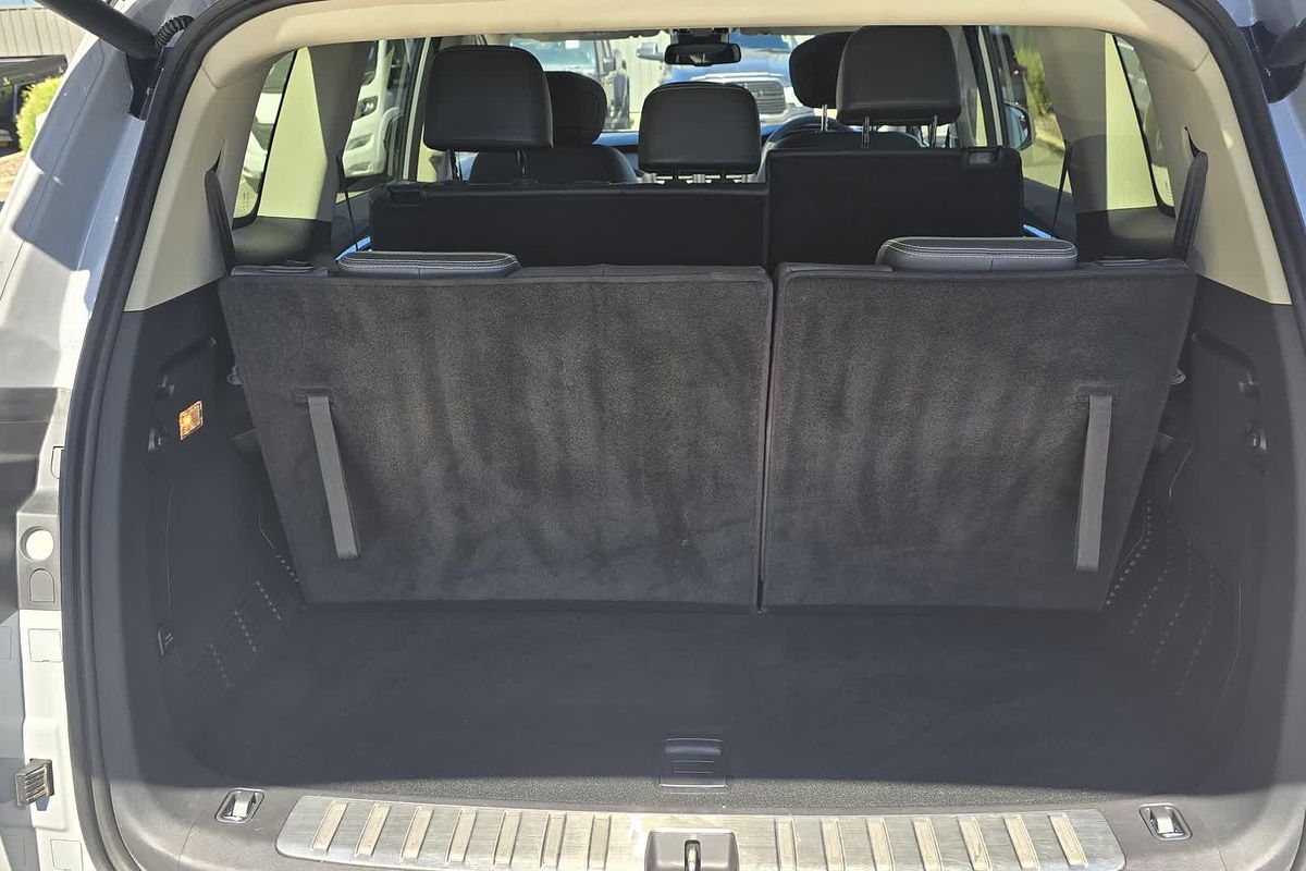 2025 LDV D90 Executive SV9A