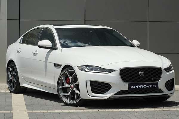 2019 Jaguar XE P300 R-Dynamic SE X760
