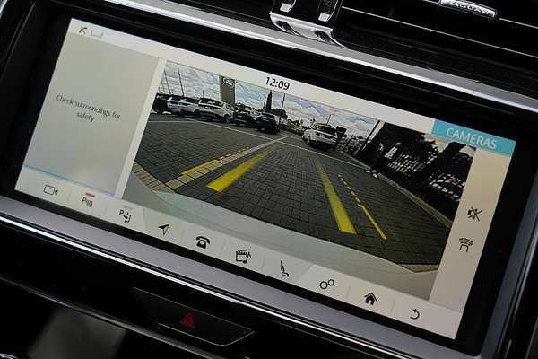 2019 Jaguar XE P300 R-Dynamic SE X760