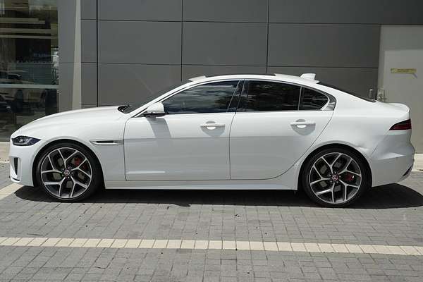 2019 Jaguar XE P300 R-Dynamic SE X760