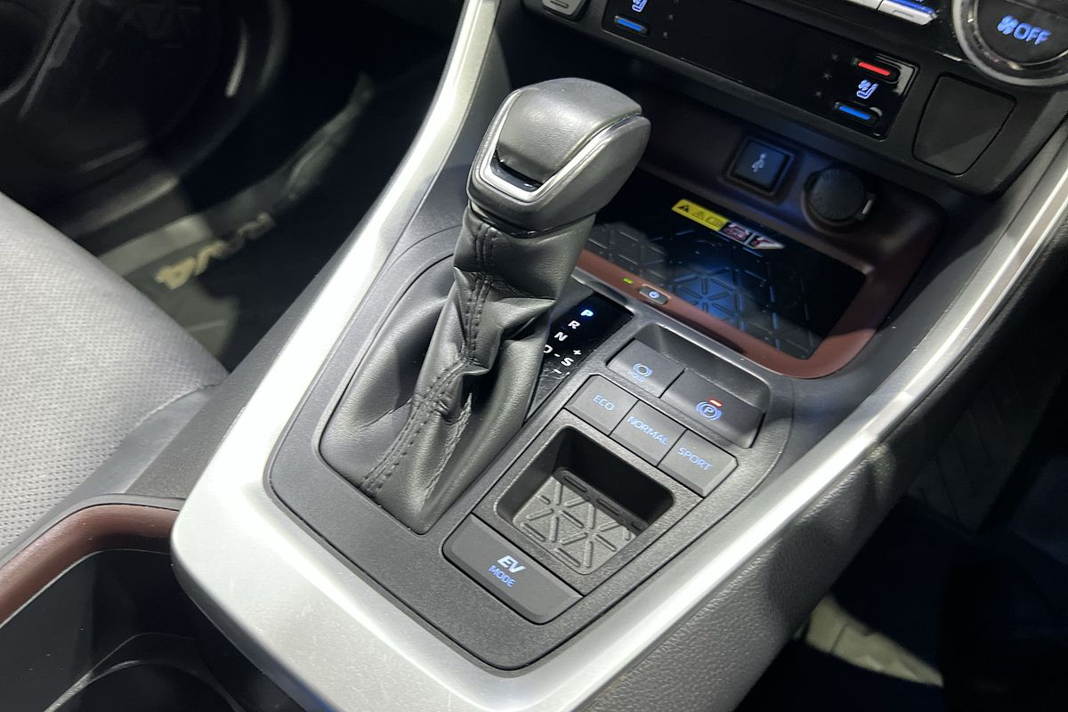 2022 Toyota RAV4 Cruiser AXAH52R