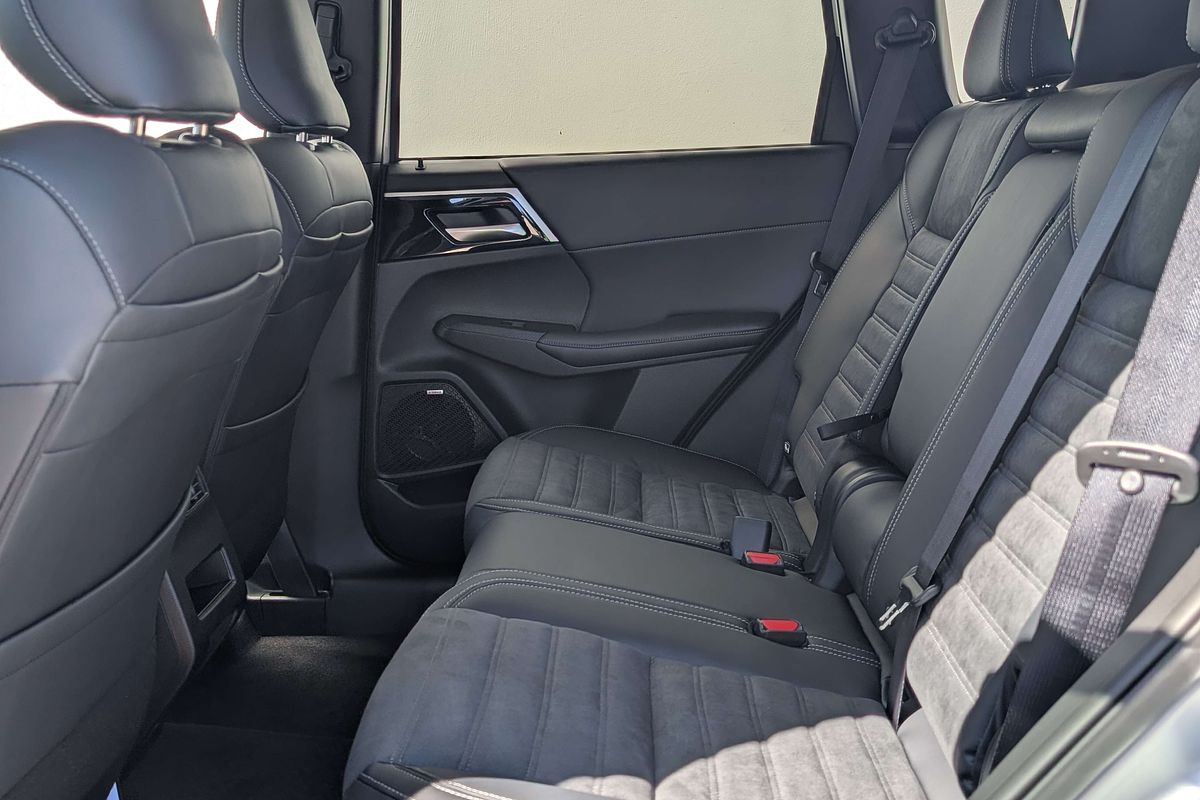 2025 Mitsubishi Outlander Aspire ZM