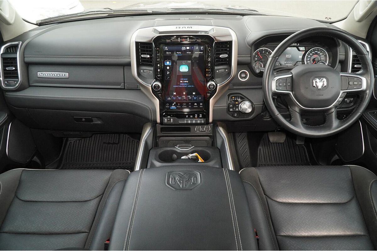 2023 RAM 1500 Laramie Sport RamBox DT 4X4 SWB