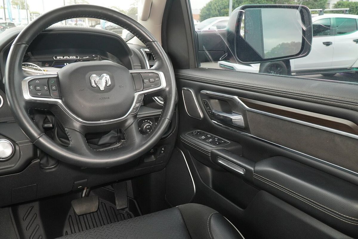 2023 RAM 1500 Laramie Sport RamBox DT 4X4 SWB