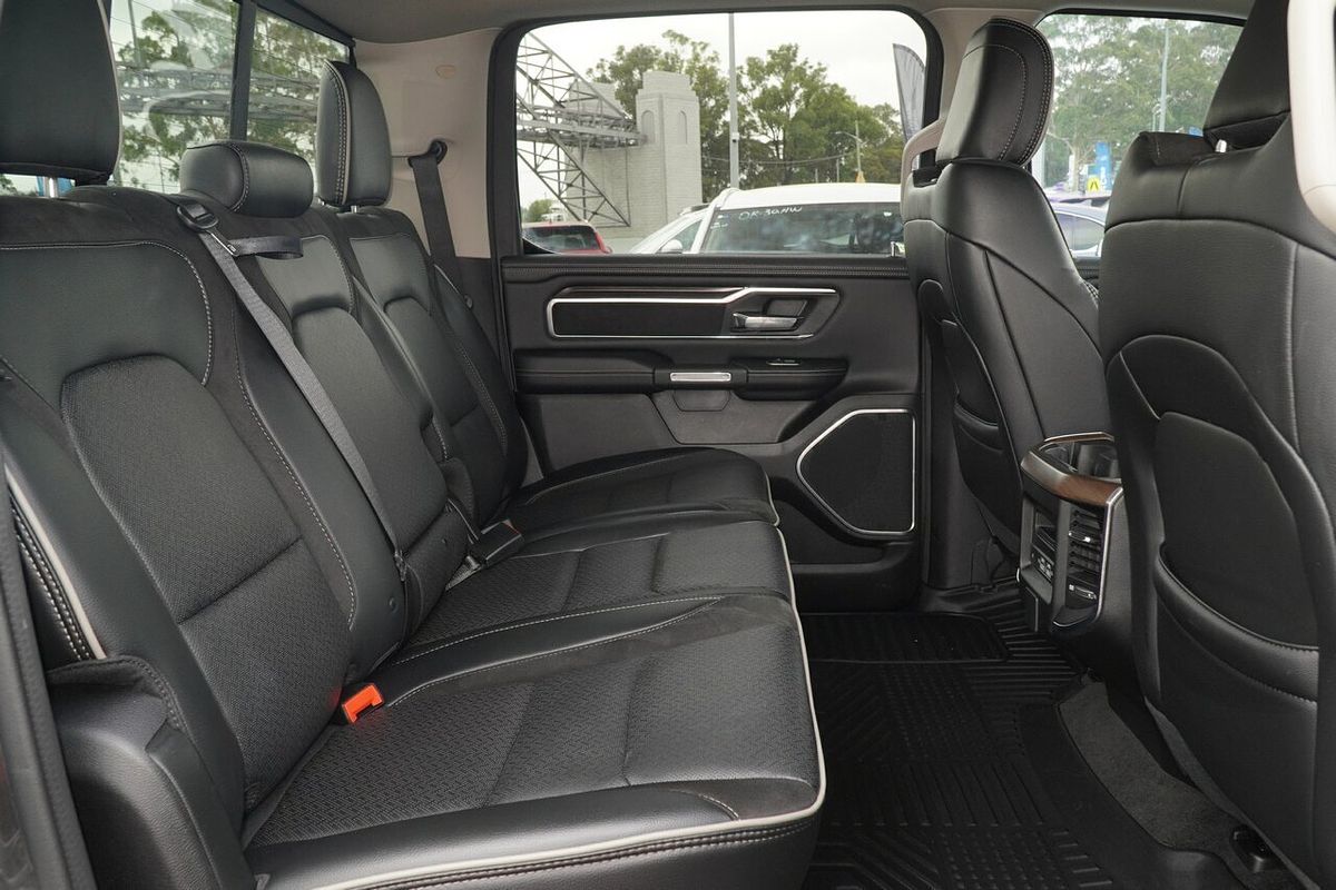 2023 RAM 1500 Laramie Sport RamBox DT 4X4 SWB