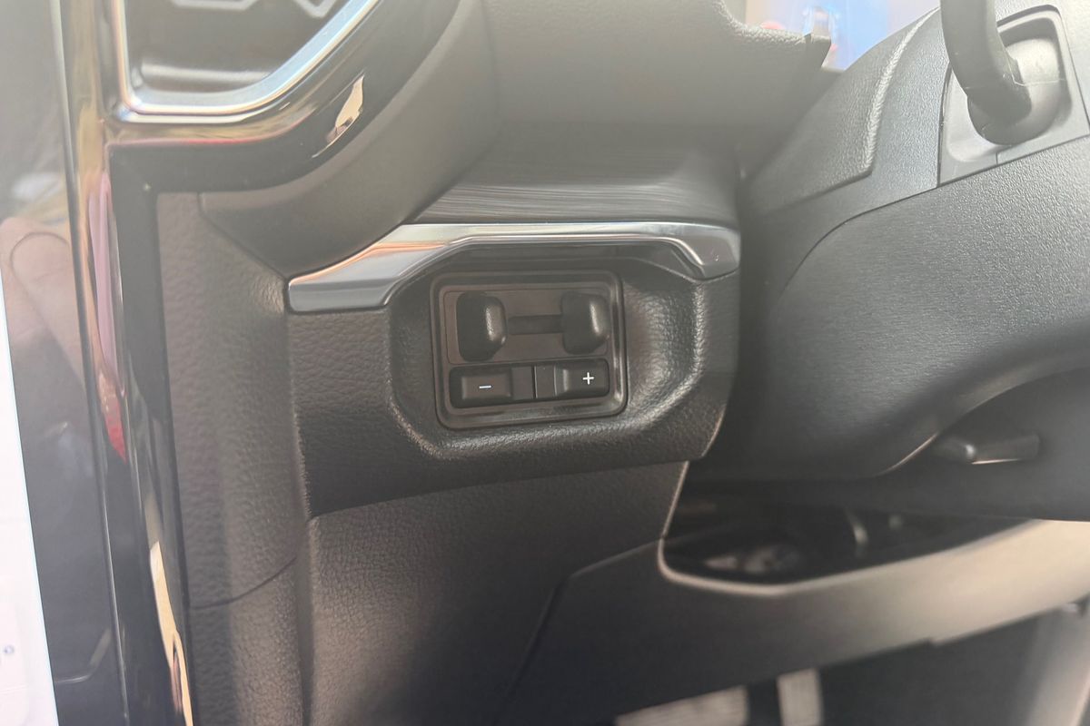 2025 Ford Everest Sport 2.0L