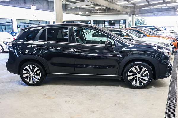2024 Suzuki S-Cross ALLGRIP Prestige JYB