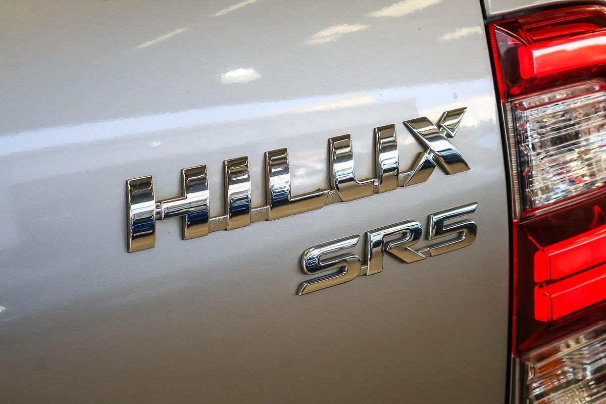 2020 Toyota Hilux SR5 GUN126R 4X4