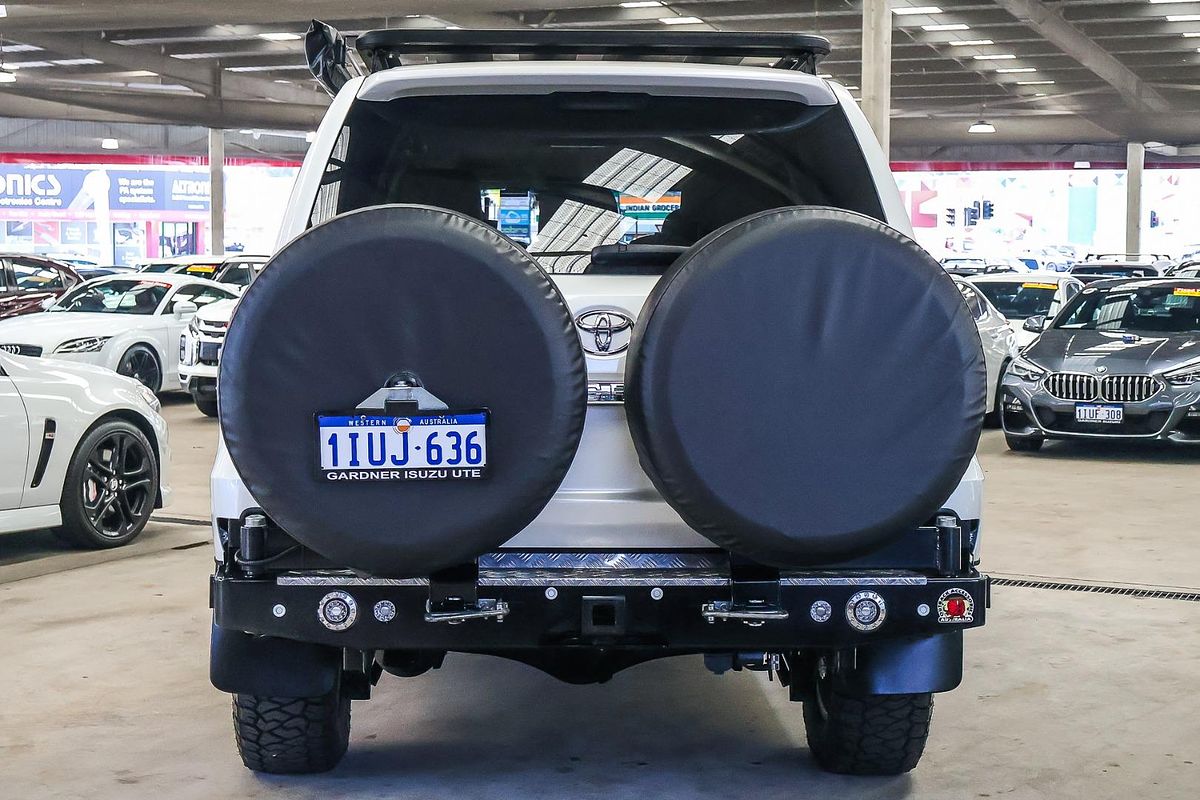 2016 Toyota Landcruiser Sahara VDJ200R