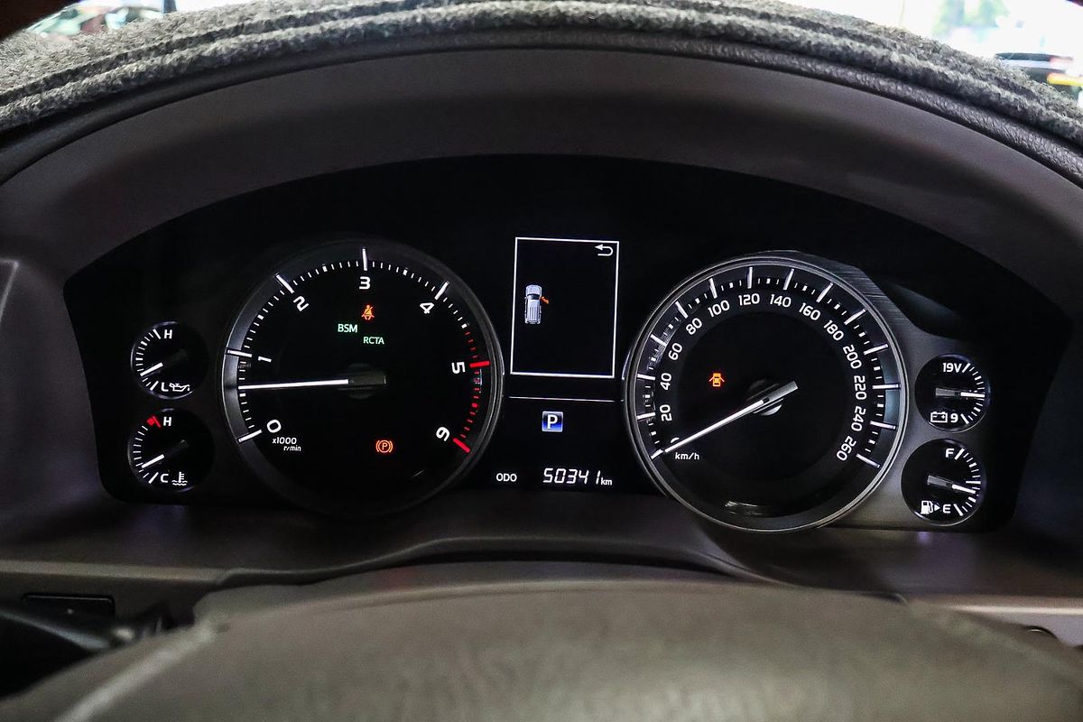 2016 Toyota Landcruiser Sahara VDJ200R