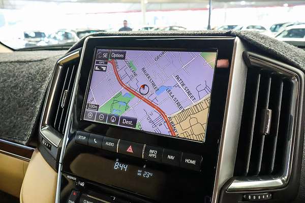 2016 Toyota Landcruiser Sahara VDJ200R