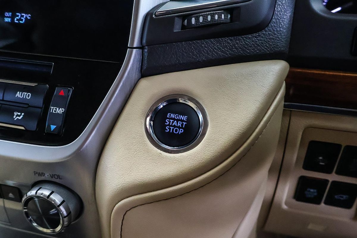 2016 Toyota Landcruiser Sahara VDJ200R