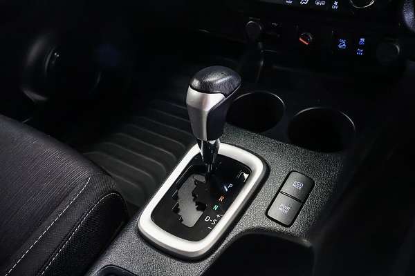 2020 Toyota Hilux SR5 GUN126R 4X4