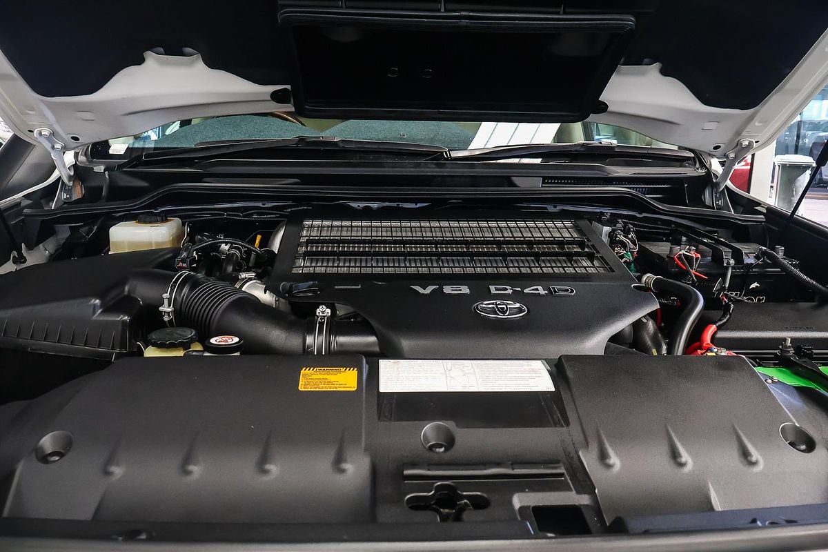 2016 Toyota Landcruiser Sahara VDJ200R