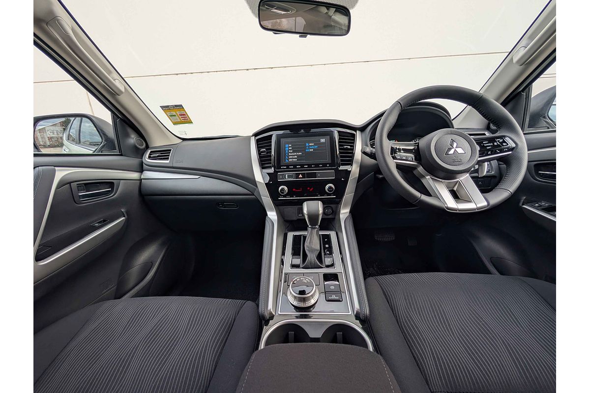 2025 Mitsubishi Pajero Sport GLX QG