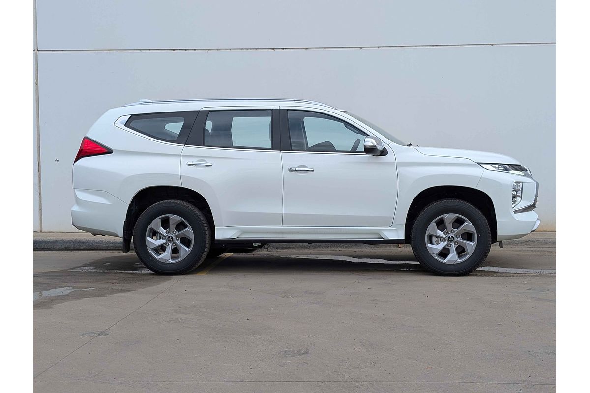 2025 Mitsubishi Pajero Sport GLX QG