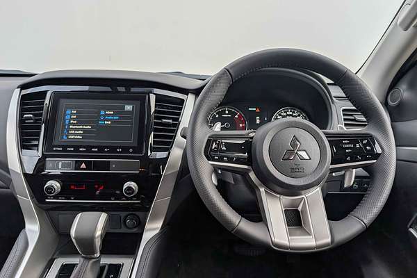 2025 Mitsubishi Pajero Sport GLX QG