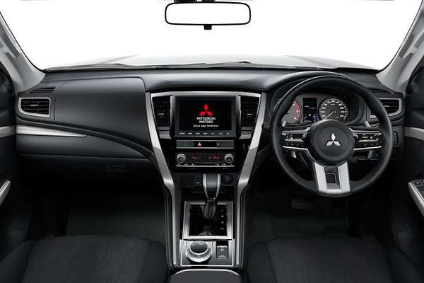 2025 Mitsubishi Pajero Sport GLX QG