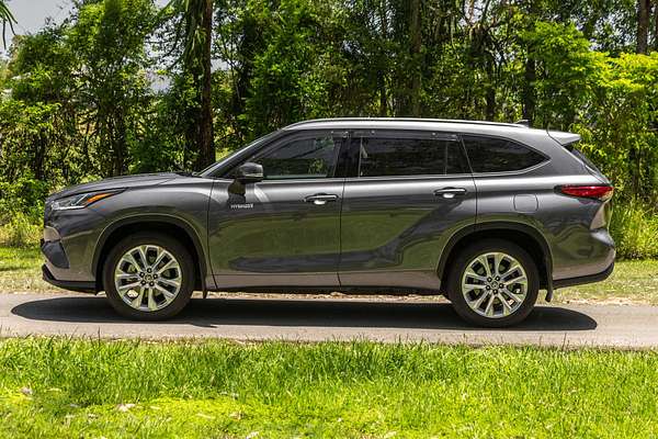 2021 Toyota Kluger Grande AXUH78R