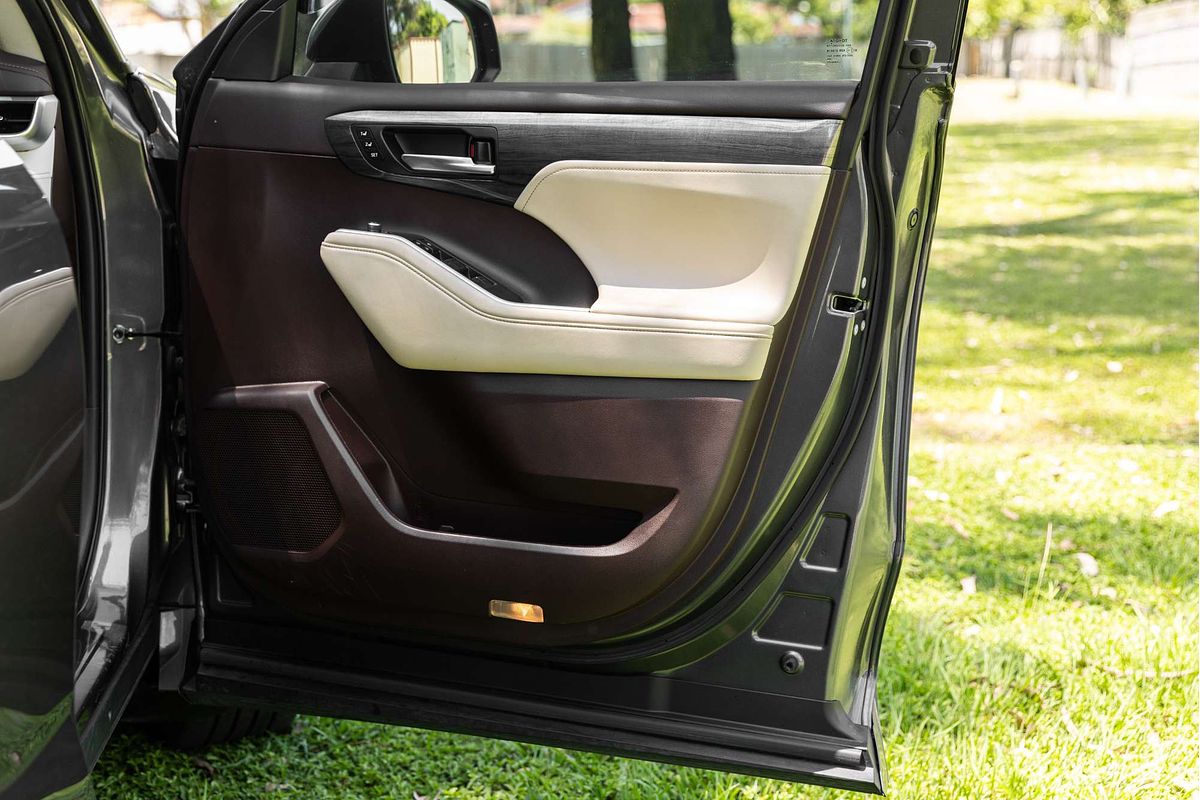 2021 Toyota Kluger Grande AXUH78R