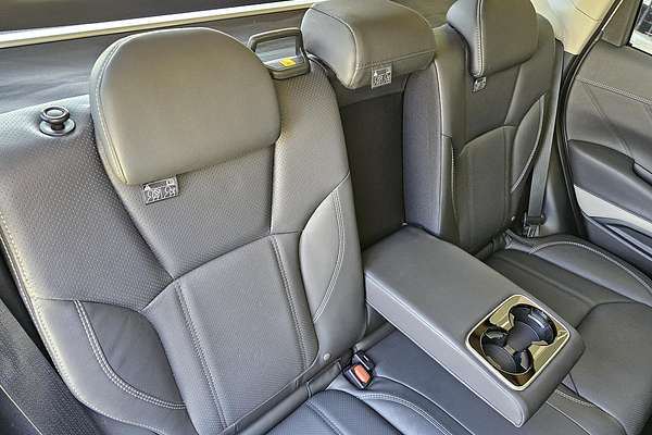 2024 Subaru Forester 2.5i-S S5