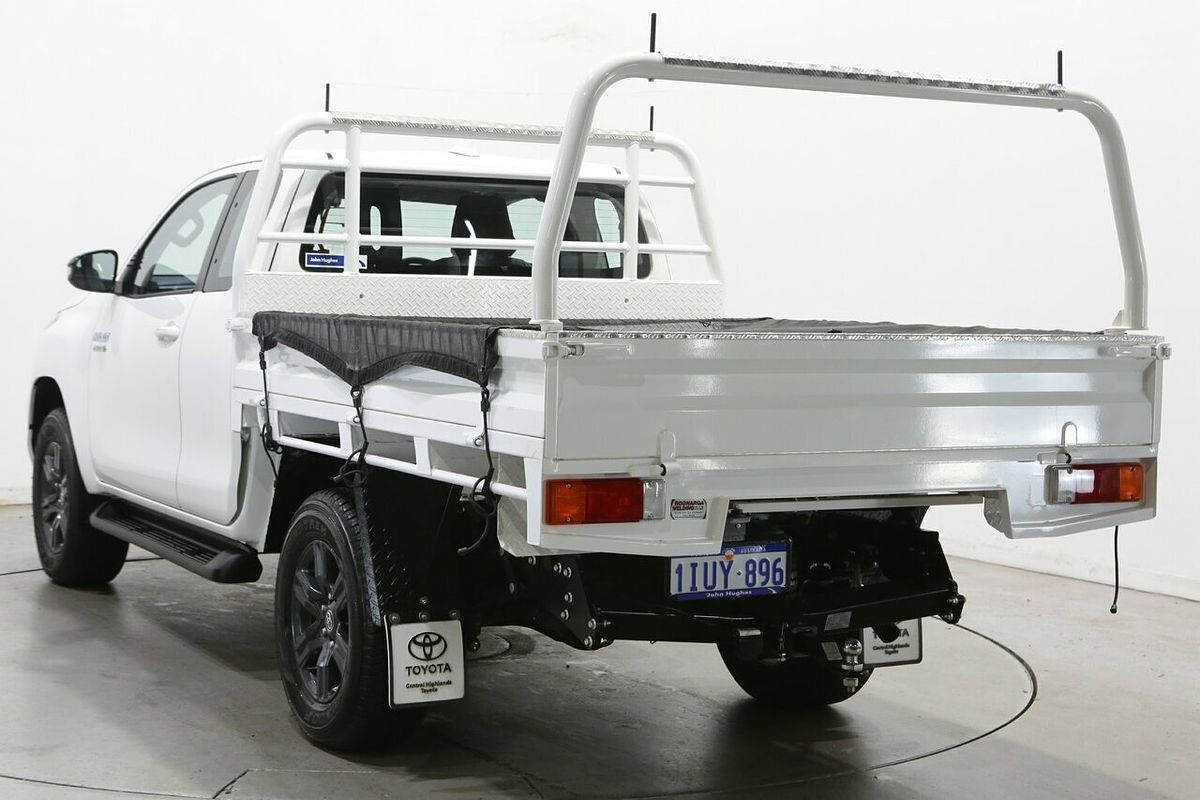 2025 Toyota Hilux SR GUN126R 4X4