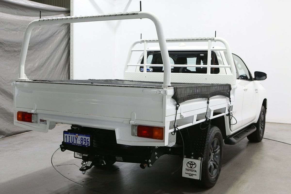 2025 Toyota Hilux SR GUN126R 4X4